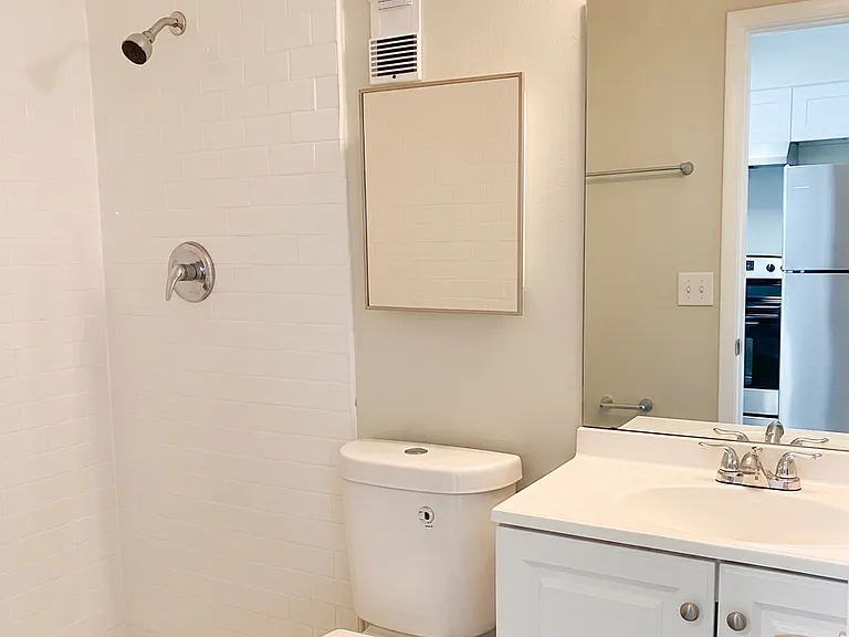 Salisbury Apartments — Photo 3