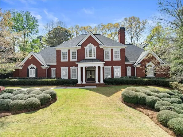 2520 Heritage Ct, Buford, GA 30518