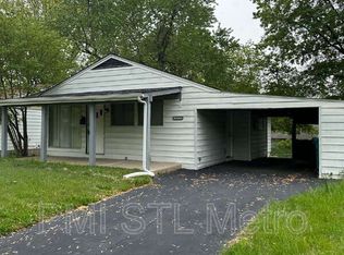 10528 Durness Dr, Saint Louis, MO 63137