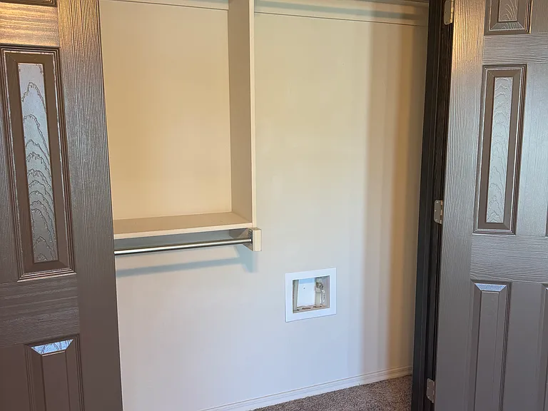 1006 Midland Valley St — Photo 4