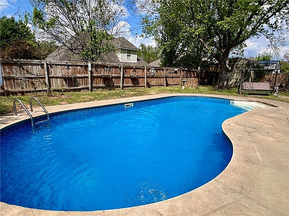 3rd image of 3381 Eaglecrest Cir