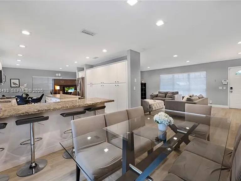 7711 Coquina Dr — Photo 38