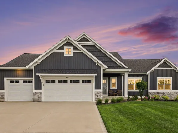 8302 Bauerridge Ave, Jenison, MI 49428
