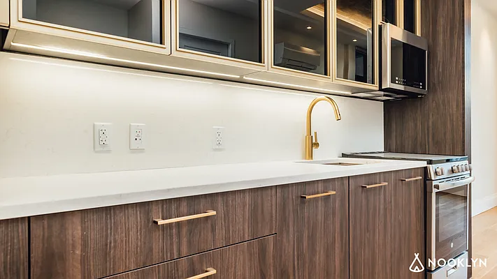 Rented by Nooklyn NYC LLC | media 9