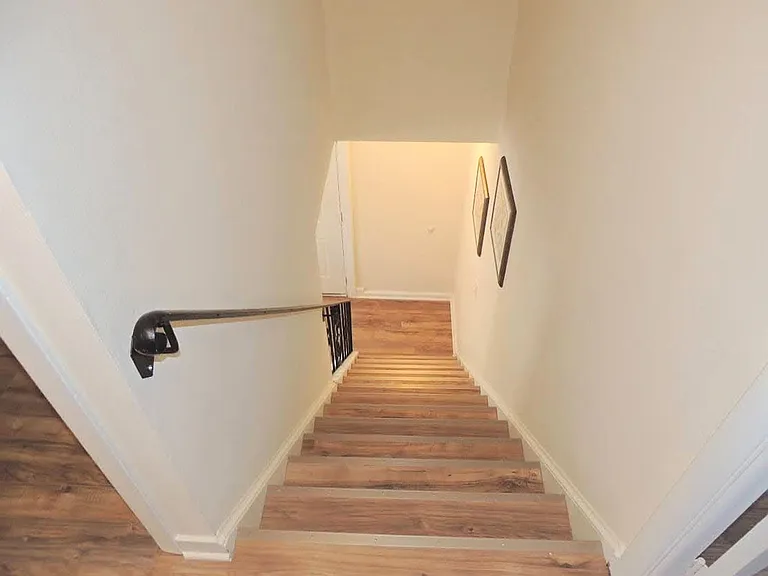 23220 Gay St — Photo 9