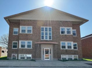 220 4th St NE APT 1, Staples, MN 56479