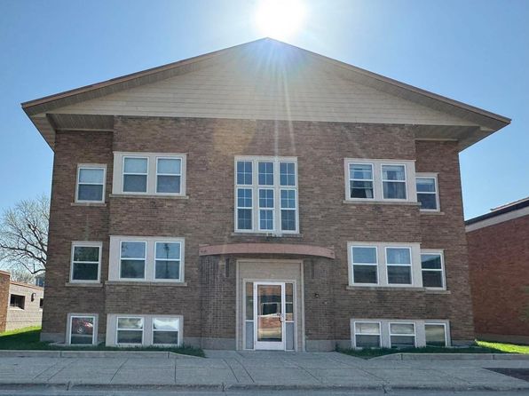 220 4th St NE APT 1