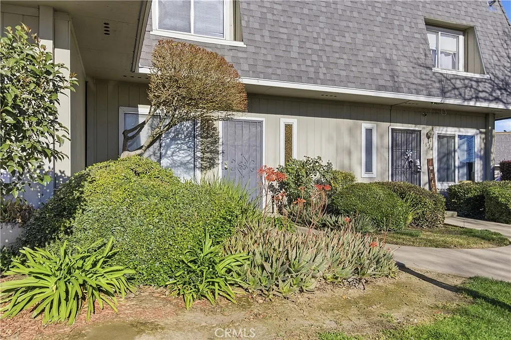 1656 W North Bear Creek Dr photo 1