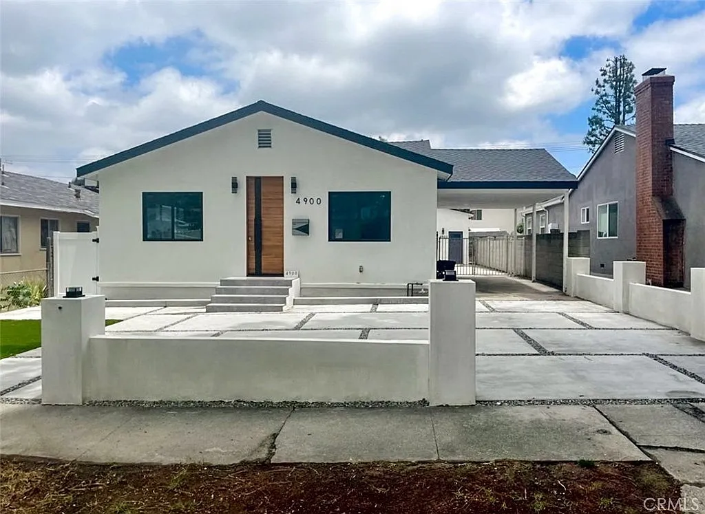 4 bed, 2447 sqft, $6,500 — Photo 1