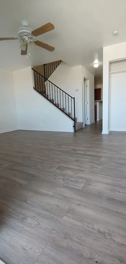 7113 Victor Place — Photo 2