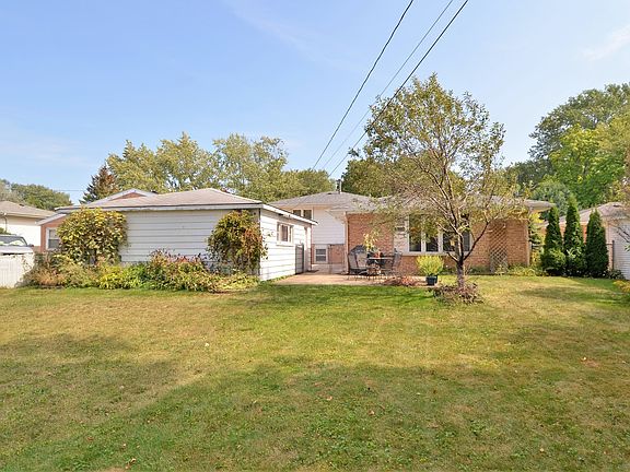 2nd image of 9808 S Mansfield Ave