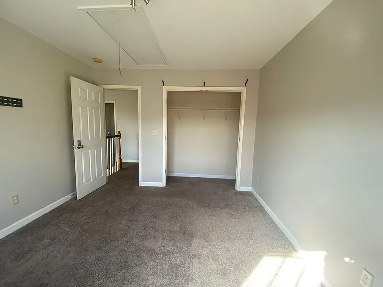 12129 Hampton Place Dr — Photo 24