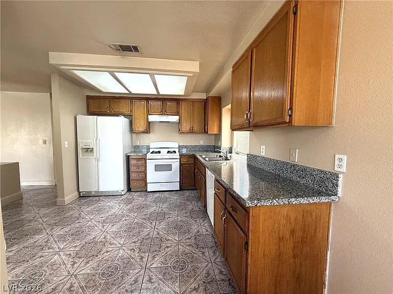 4541 Fireside Ln — Photo 5
