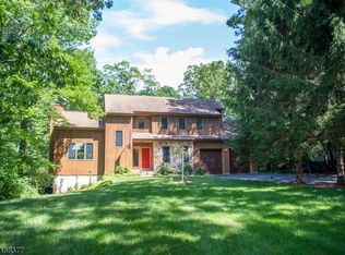 30 Hemlock Rd, Byram Township, NJ 07821