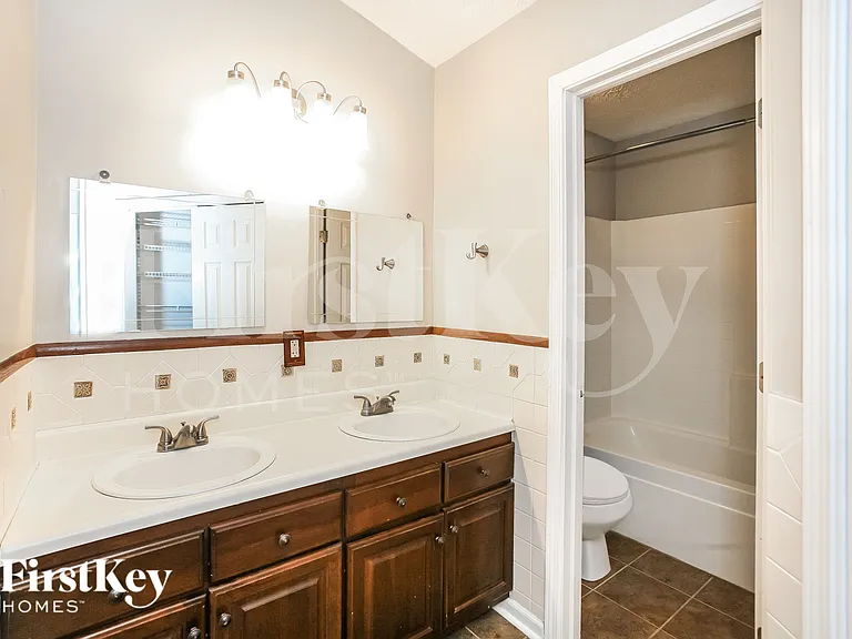 5382 Rippling Brook Way — Photo 10