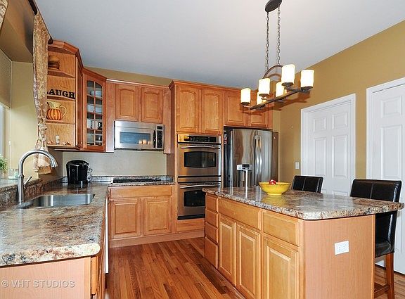 3rd image of 24043 W Norfolk Ln
