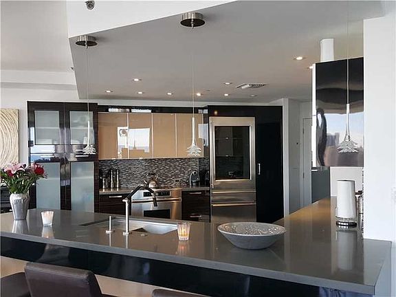 2nd image of 4000 Island Blvd #2107