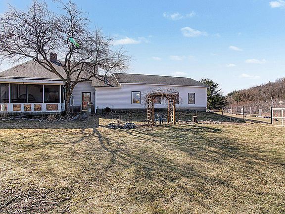 4th image of 38 Hickory Place