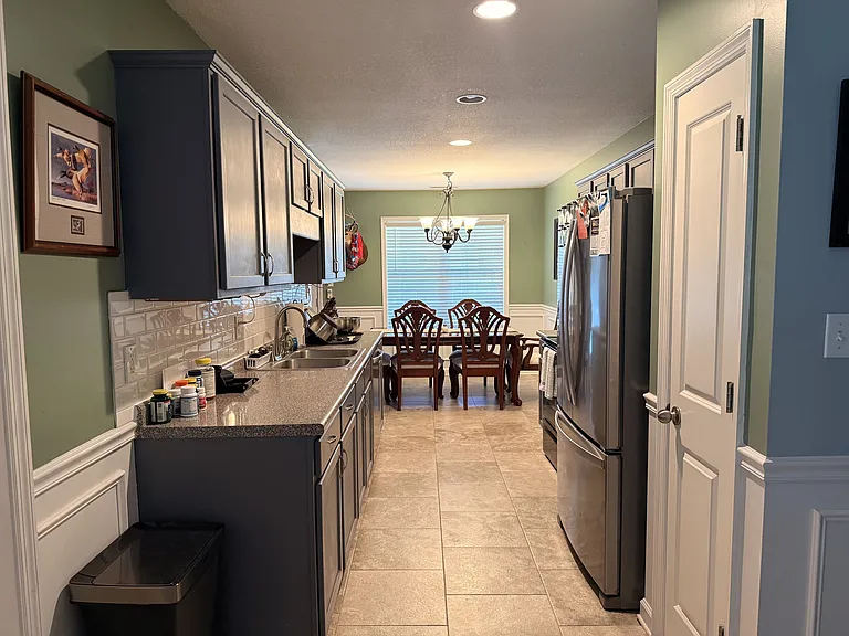 145 Broadleaf Dr — Photo 2