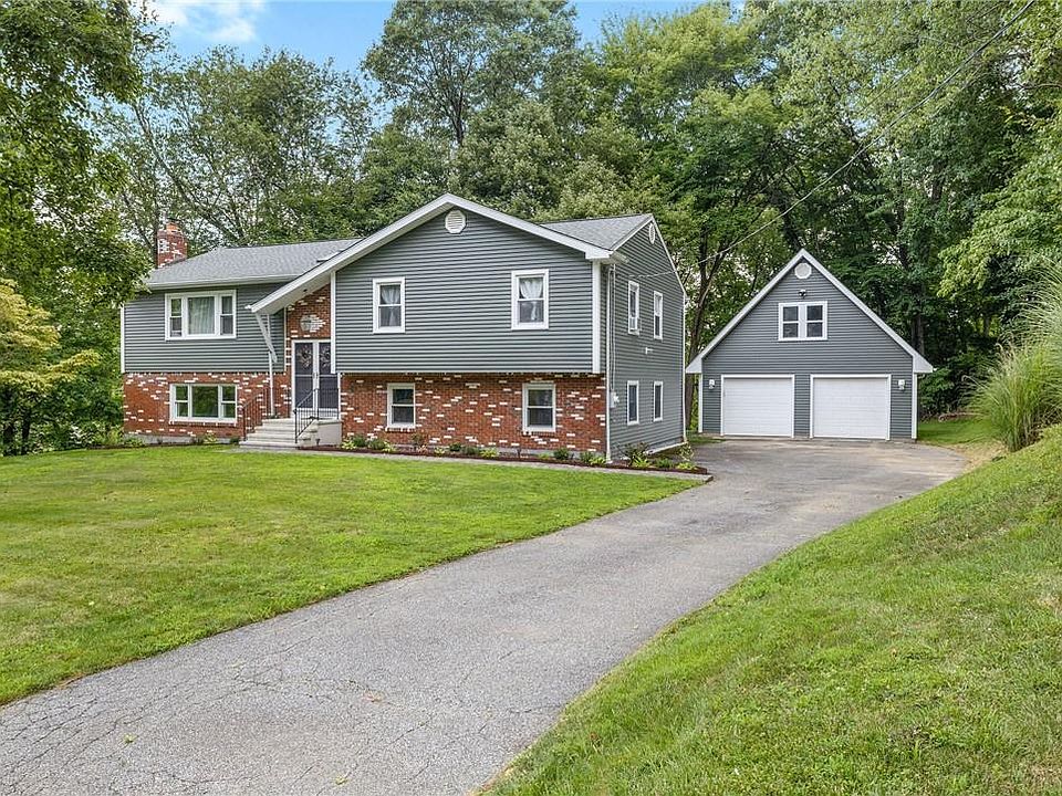 1st image of 16 Willow Crest Drive