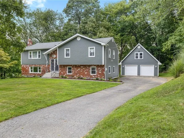 16 Willow Crest Drive, Katonah, NY 10536