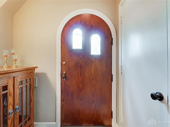 5th image of 318 Thruston Blvd E