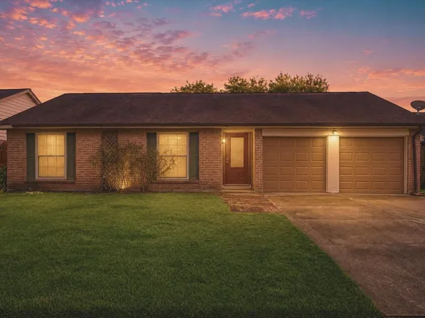 5415 Timpani Dr, Friendswood, TX 77546