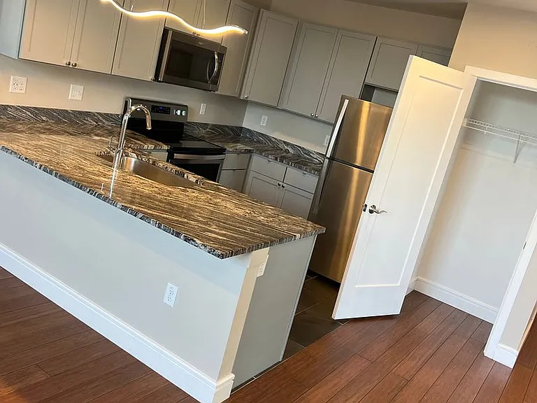 4400 Manchester Ave — Photo 48