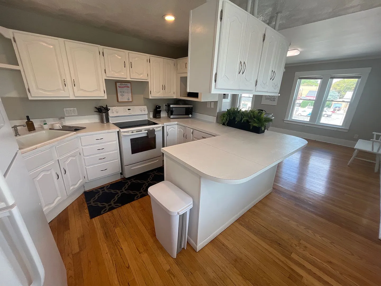 3501 Center St — Photo 4