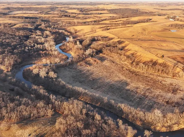 3325 310th St, Dexter, IA 50070