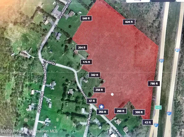 Kevin Dr, Olyphant, PA 18447