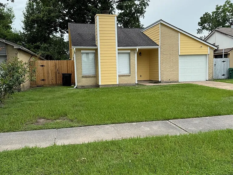 7511 Log Cradle Dr — Photo 1
