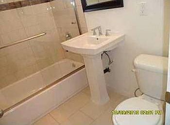 4th image of 2798 Wickham Ave