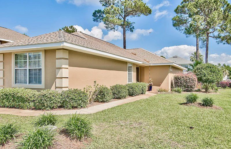 1st image of 211 Wekiva Cv