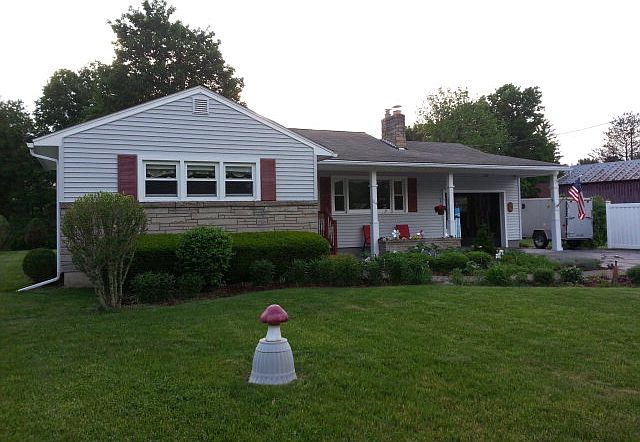 1st image of 114 Eastview Dr