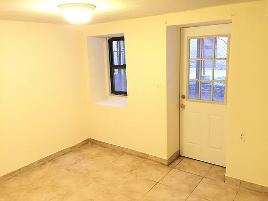 Rented by Sky Management | media 29