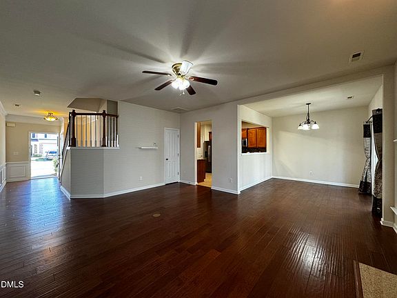 5th image of 1204 Corwith Dr