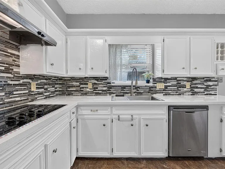 5714 Arbor Vitae Dr — Photo 13