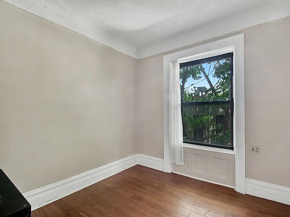 5th image of 90 Hamilton Pl #4A