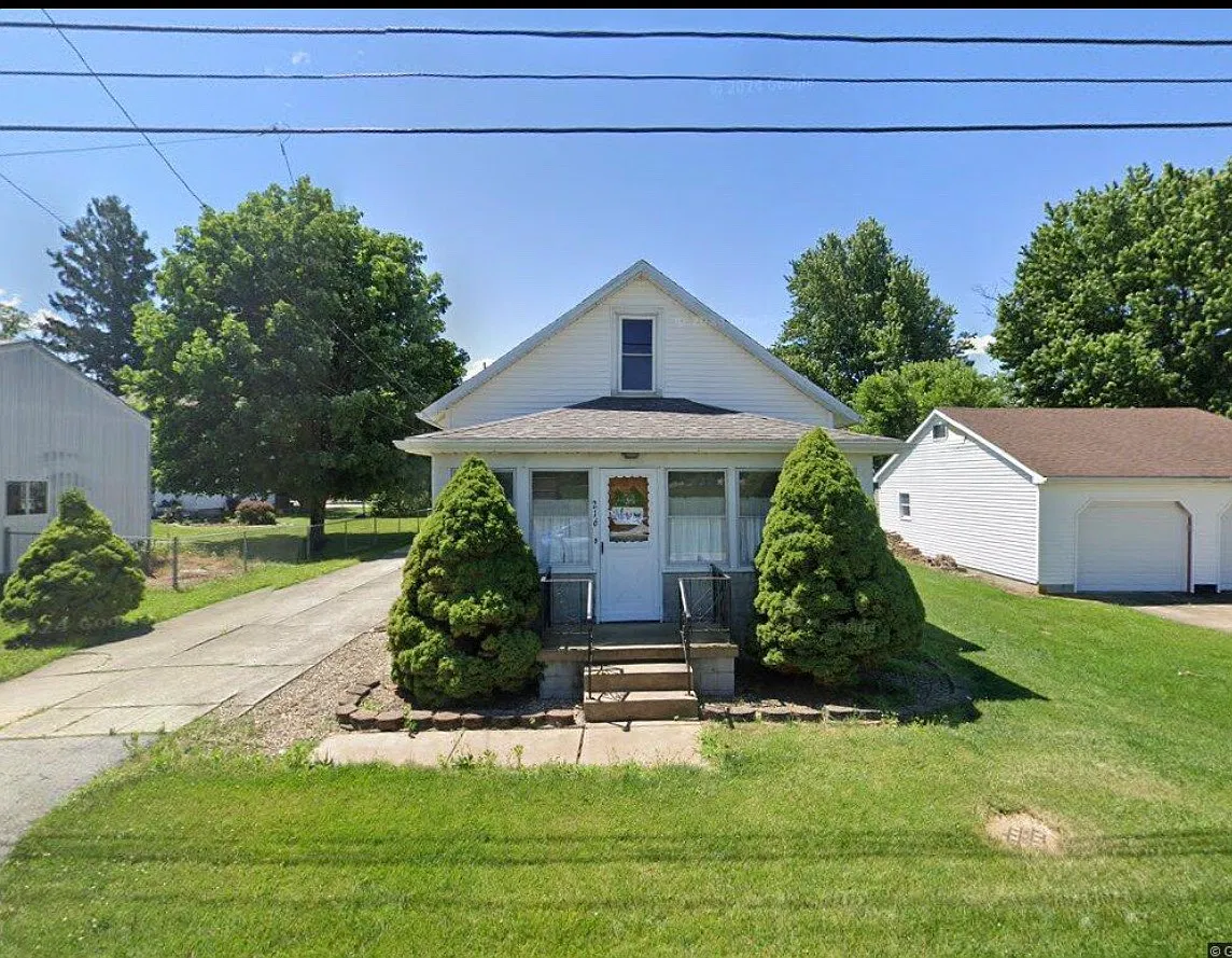 216 Depot St — Photo 1