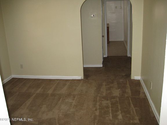 2nd image of 3252 Plum St