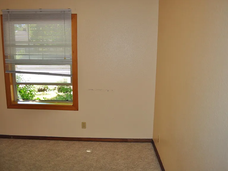 3107 NW Grant Ave — Photo 3