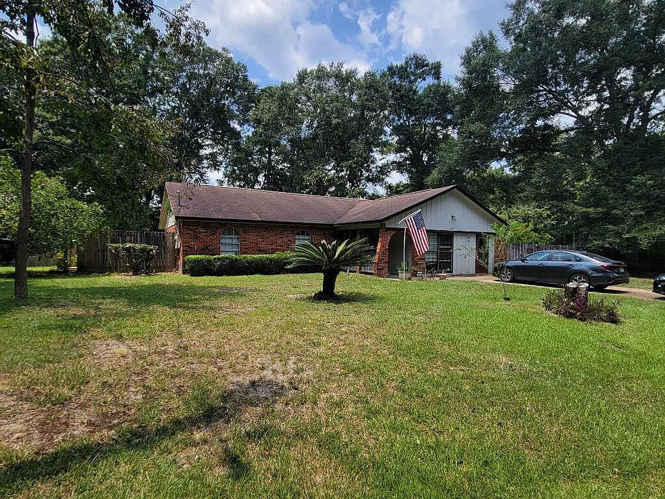 1st image of 8609 Pine Cone Dr