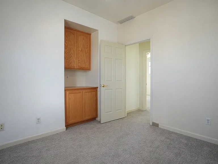 2225 Alysheba Ct — Photo 16