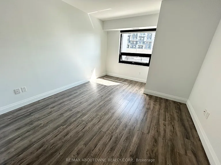 460B Belmont Ave W #406 — Photo 10