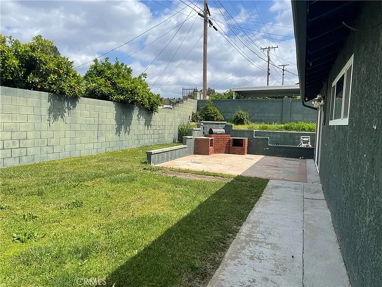 2240 Electra Ave — Photo 11