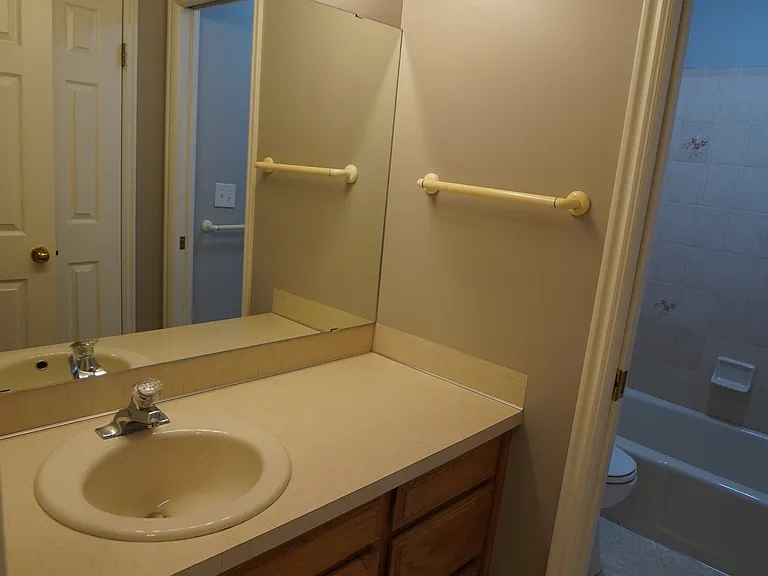 1219 Ash Dr — Photo 32