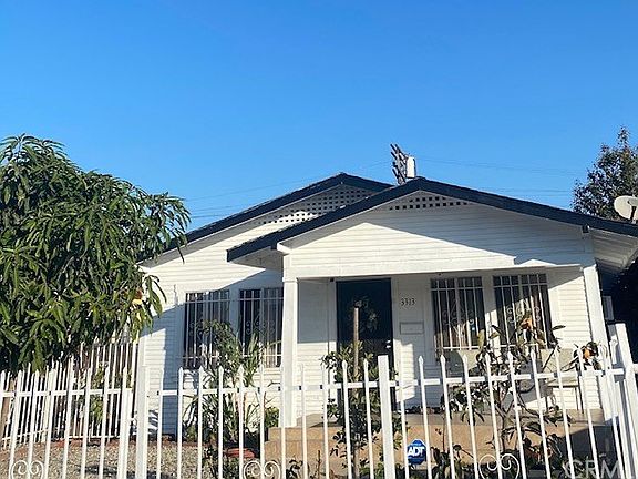 2nd image of 3313 W 66th Pl