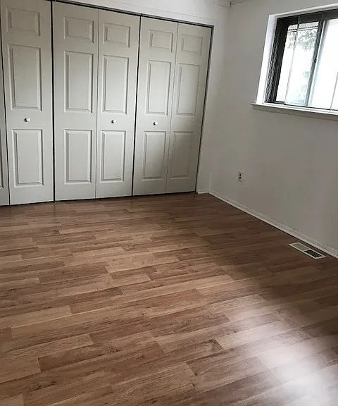 1222 W Oxford St — Photo 8