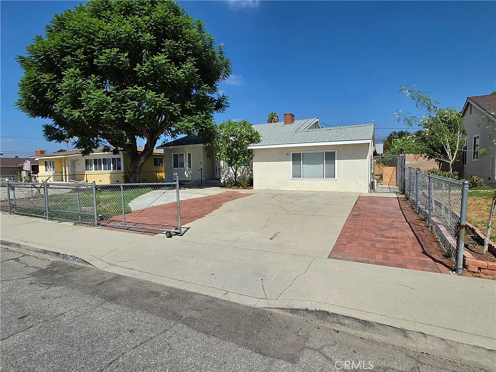 2 bed, 1200 sqft, $3,000 — Photo 2